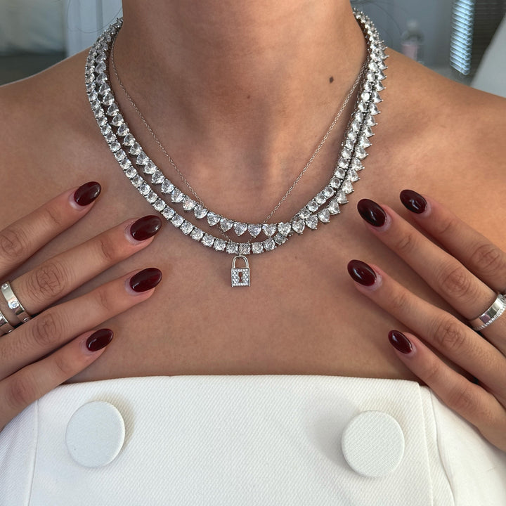 LARA LOCK NECKLACE - SILVER